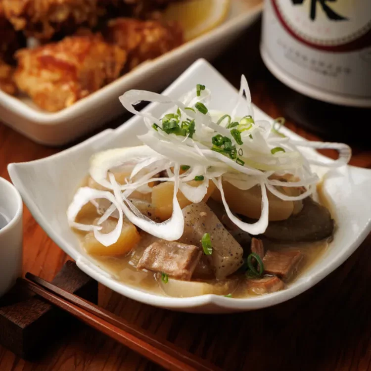 【名物】 牛もつ煮込み